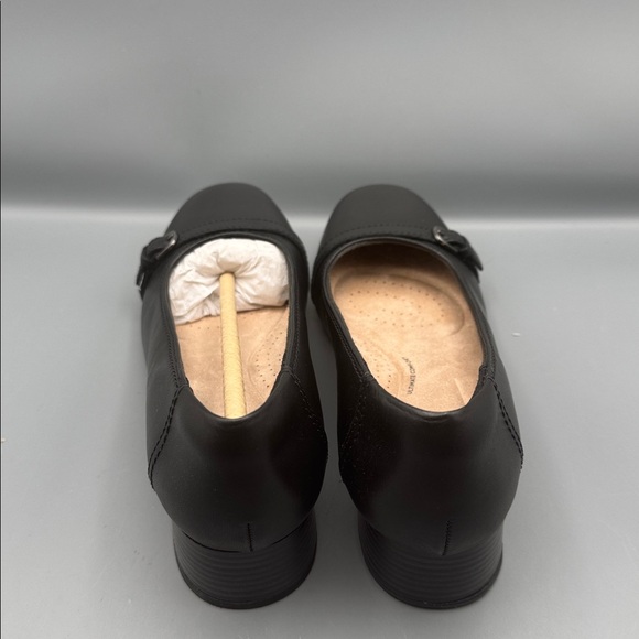 Clarks Marilyn Nora Pumps - Picture 3 of 4